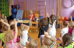 Genuss ohne Reue: Die Kinder von St. Albert wurden für ihre Aufmerksamkeit mit gesunden Obst-Smoothies belohnt.