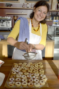Barbara Lehrieder genießt Weihnachten mit Familie. Am 28. Dezember kommt für sie sogar ein „dritter Feiertag“ hinzu. Dann geht es mit Freunden von Haus zu Haus.